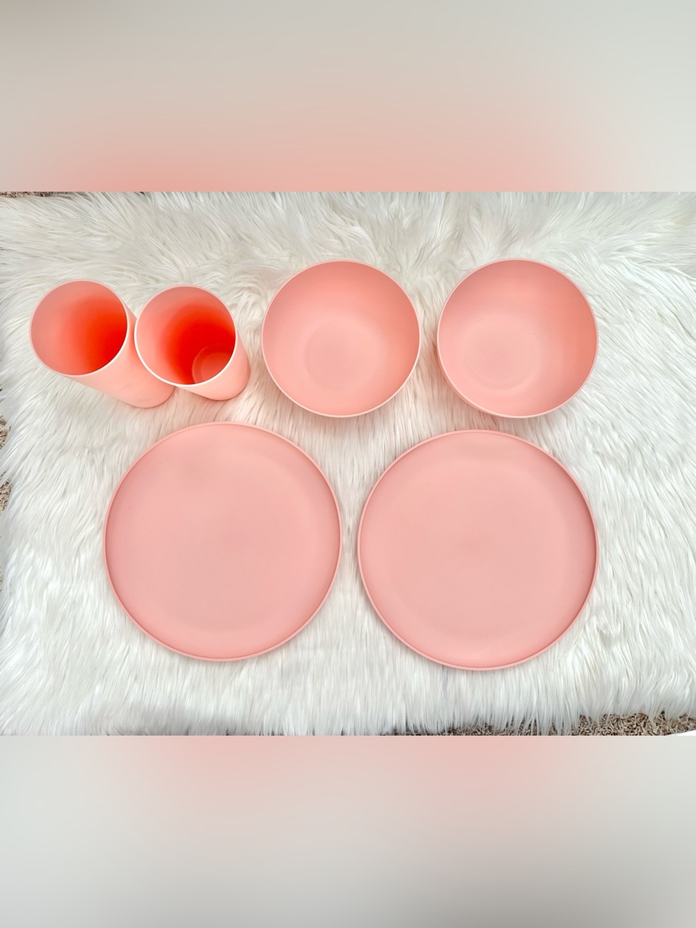 DINNERWARE SET - Picture 4 of 4
